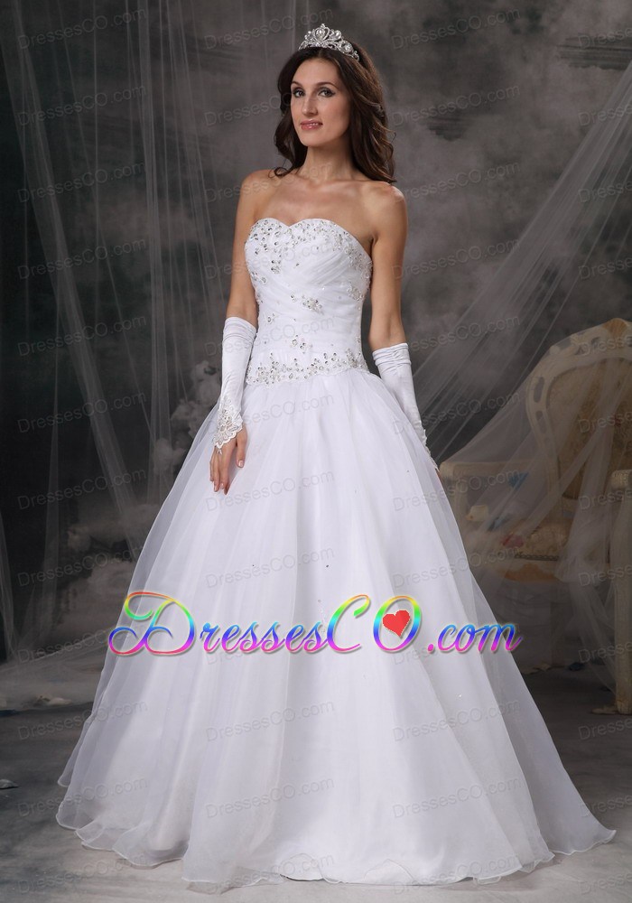 Elegant A-line / Princess Long Organza Beading Wedding Dress
