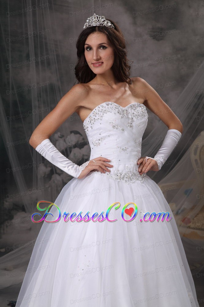 Elegant A-line / Princess Long Organza Beading Wedding Dress