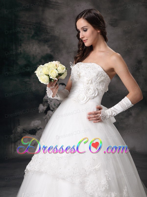 Popular A-line Strapless Chapel Train Taffeta Lace Hand Made Flowers Wedding Dress