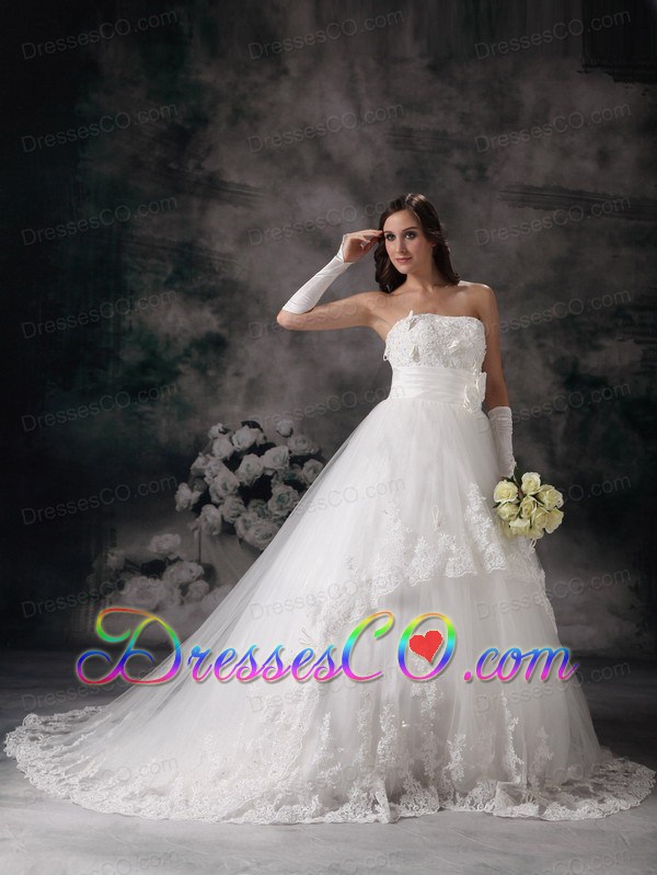 Popular A-line Strapless Chapel Train Taffeta Lace Hand Made Flowers Wedding Dress
