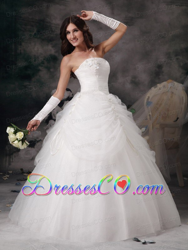 Remarkable A-line Strapless Long Tulle Hand Made Flowers Wedding Dress