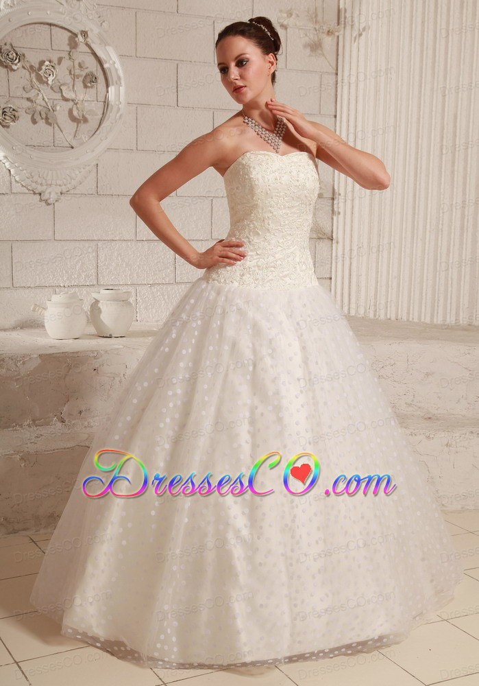 Strapless Appliques Ball Gown Special Tulle And Taffeta Wedding Dress Long