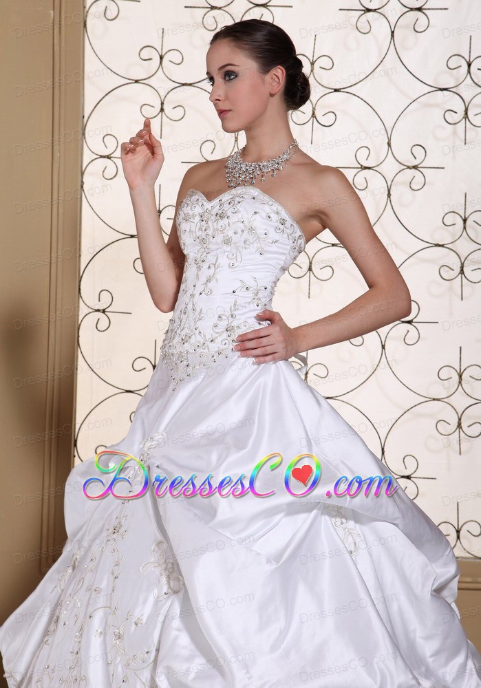 A-line Embroidery Wedding Dress For Custom Made Pick-ups Taffeta Chapel Train Gown