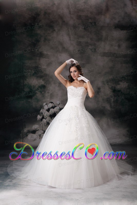 Beautiful Ball Gown Court Train Tulle Appliques Wedding Dress