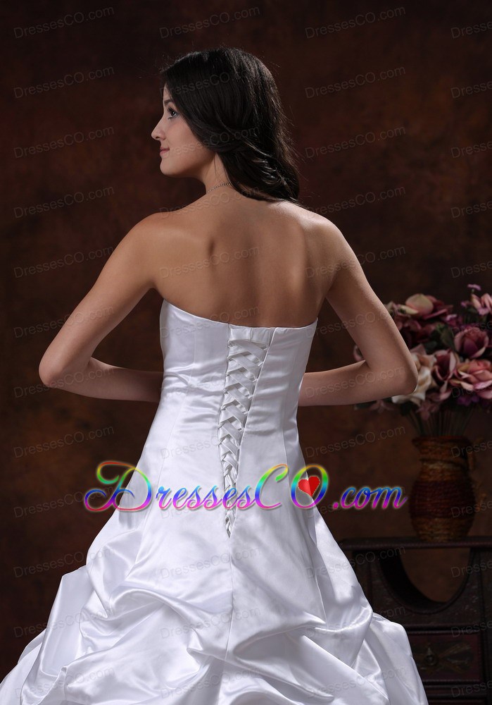 Custom Made Strapless White A-line Wedding Dress