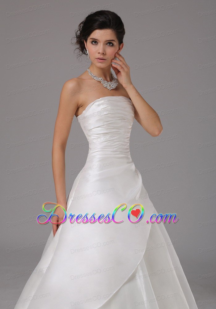 A-line Wedding Dress With Ruching Bodice Organza Long Strapless