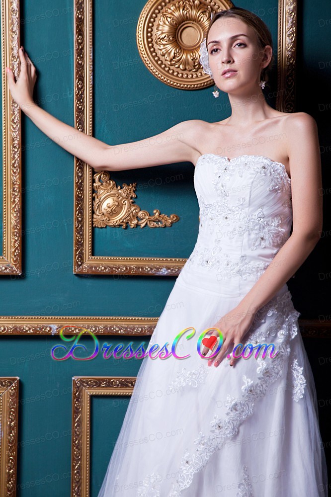 Formal A-line Strapless Long Tulle And Taffeta Appliques Wedding Dress