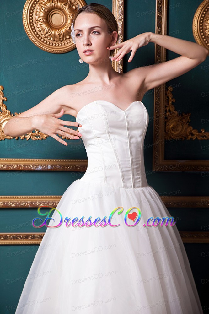 Exquisite A-line Brush Train Organza and Taffeta Wedding Dress