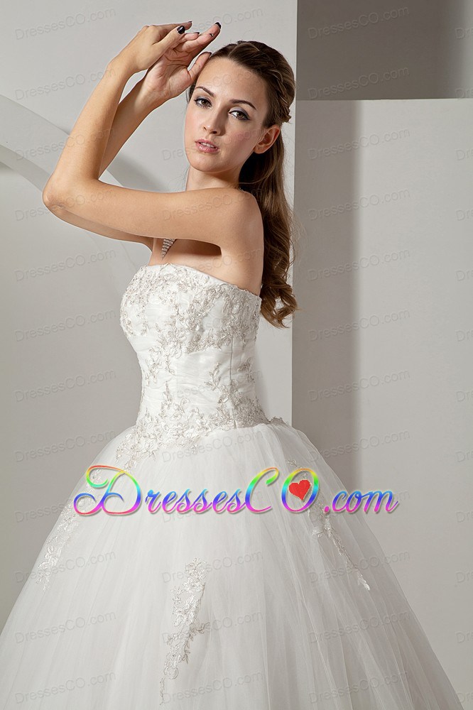 Lovely A-line Strapless Chapel Train Tulle Appliques Wedding Dress
