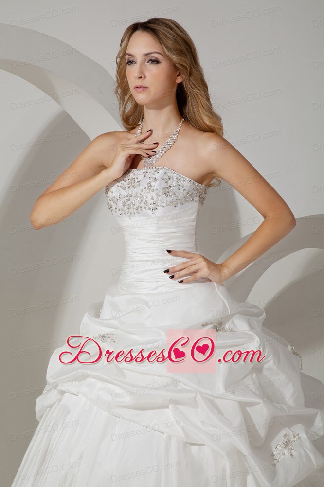 Romantic Ball Gown Strapless Court Train Taffeta Beading Wedding Dress