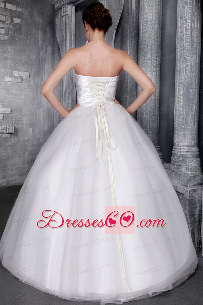 Elegant A-line / Princess Strapless Long Taffeta Hand Flower Wedding Dress