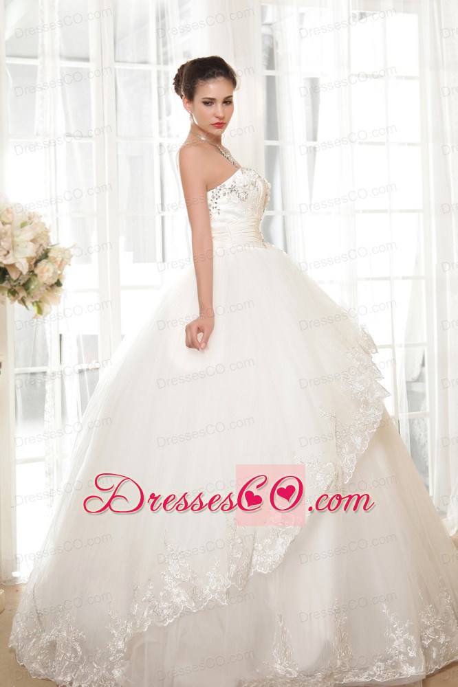 Luxurious Ball Gown Strapless Long Tulle Appliques Wedding Dress