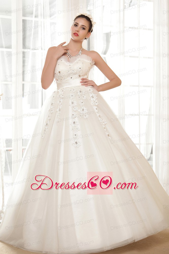 Fashionable A-line Long Appliques With Beading Wedding Dress