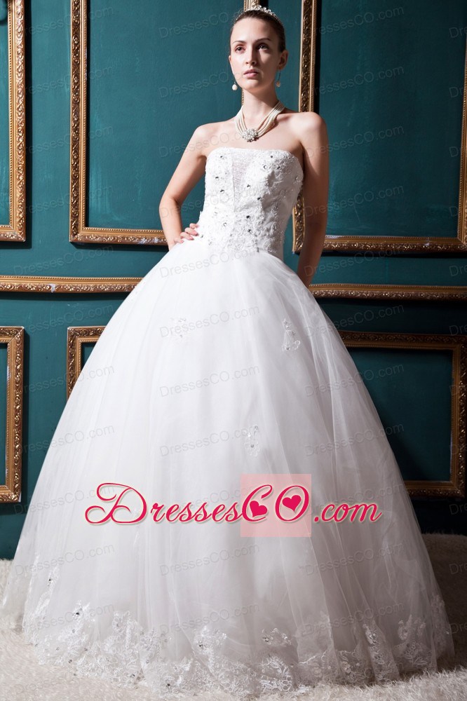 Luxurious Ball Gown Strapless Long Tulle Beading Wedding Dress