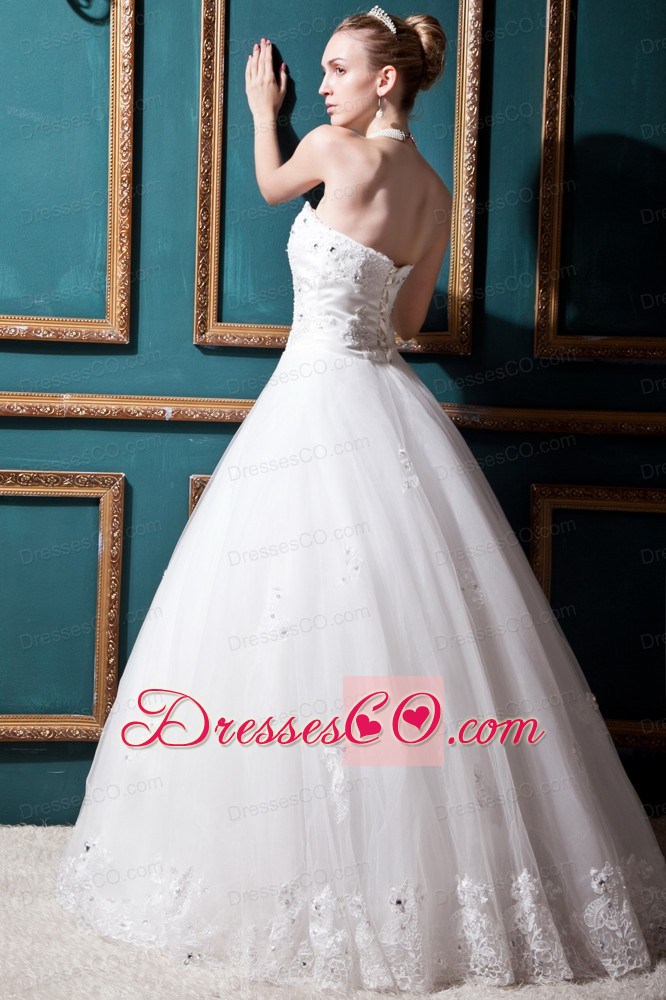 Luxurious Ball Gown Strapless Long Tulle Beading Wedding Dress