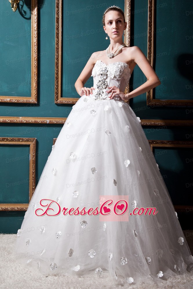 Beautiful Ball Gown Long Tulle Beading And Appliques Wedding Dress