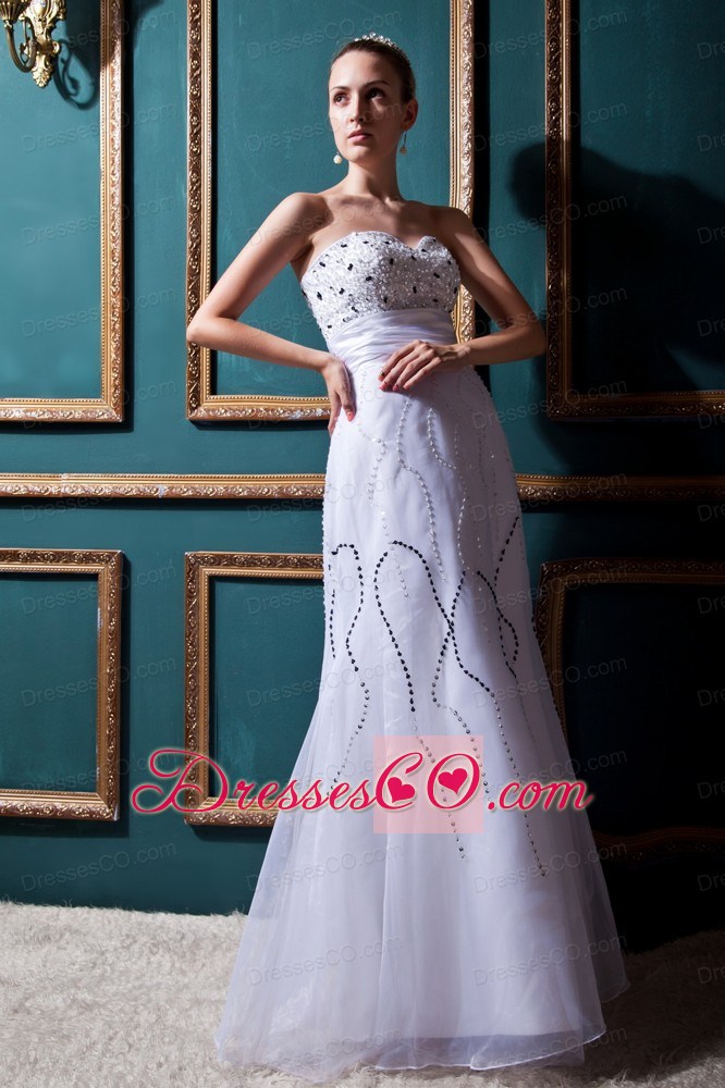 Pretty Column Long Organza Beading Wedding Dress