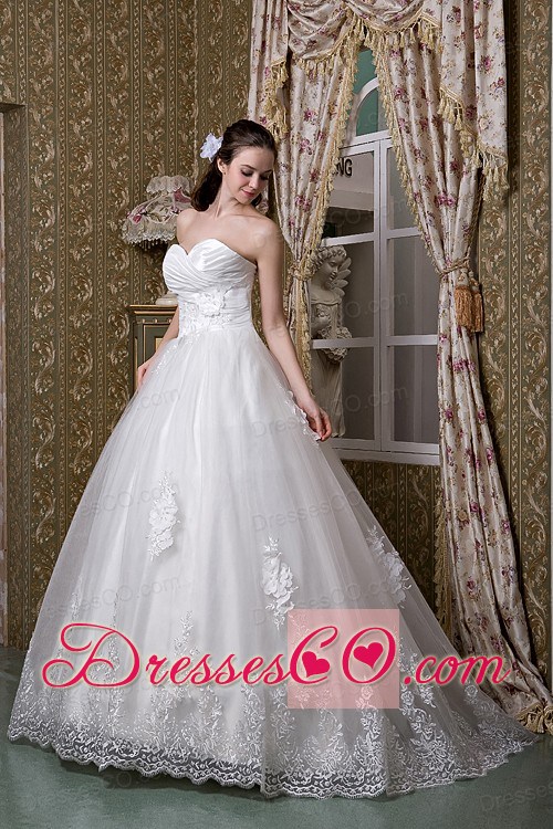 Elegant A-line Brush Train Taffeta and Lace Wedding Dress