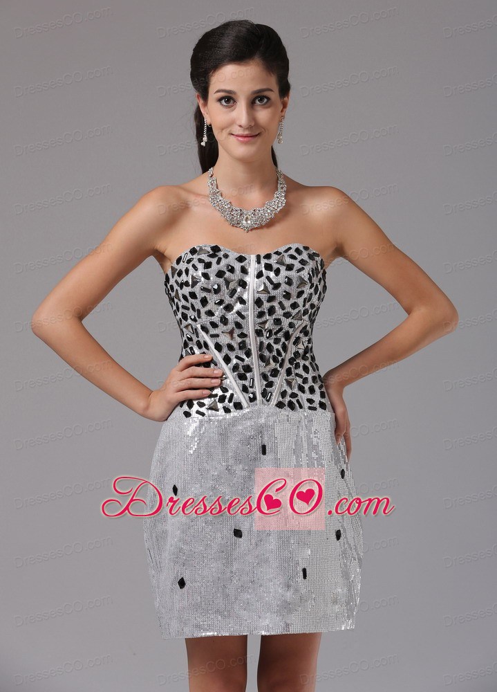 Column Silver Rhinestones Decorate Bust Prom Cocktail Dress With Mini-length
