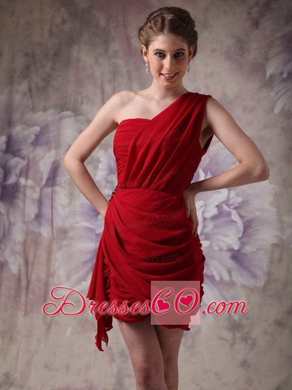 Low Price Red Column One Shoulder Prom Dress Chiffon Ruching Mini-length