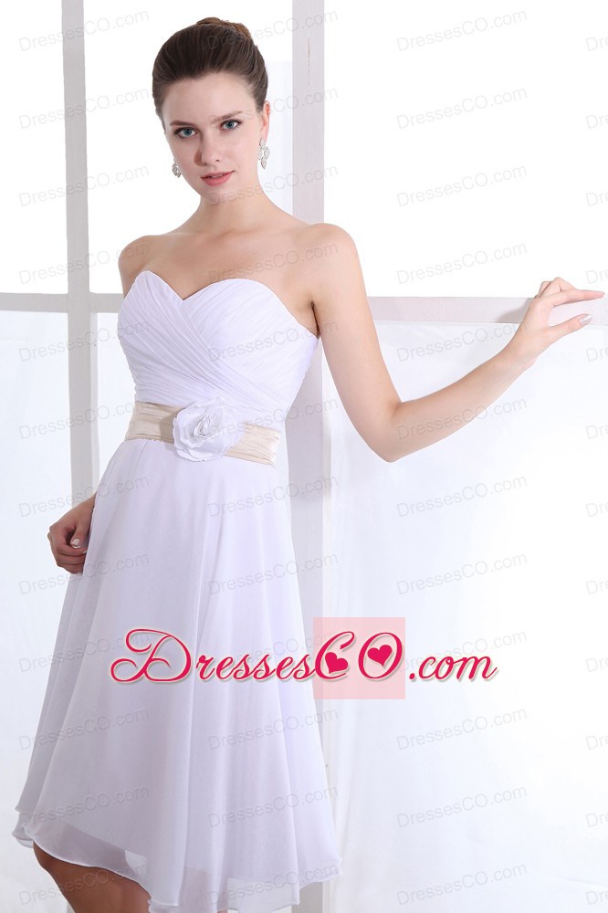 White A-line Knee-length Chiffon Hand Made Flower Prom Dress