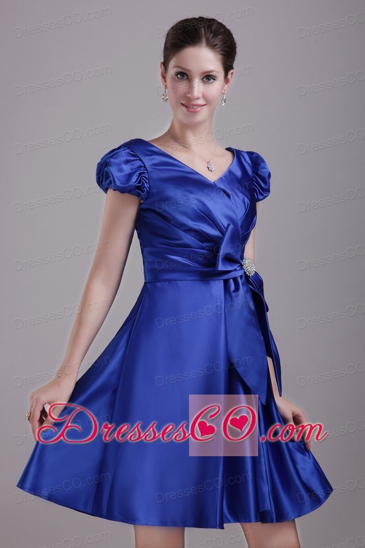 Blue A-line / Princess V-neck Mini-length Taffeta Beading Prom Dress