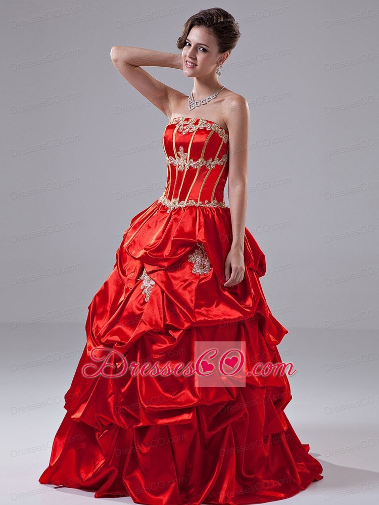 Appliques A-line Taffeta Long Strapless Prom Dress Red