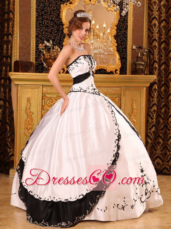 Classical Ball Gown Strapless Long Embroidery Satin White Quinceanera Dress
