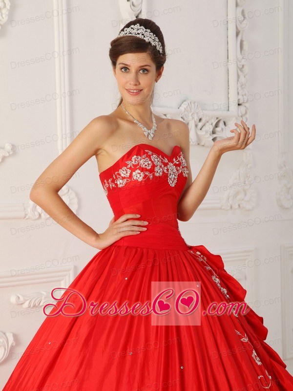 Red A-line / Princess Long Embroidery And Beading Quinceanera Dress