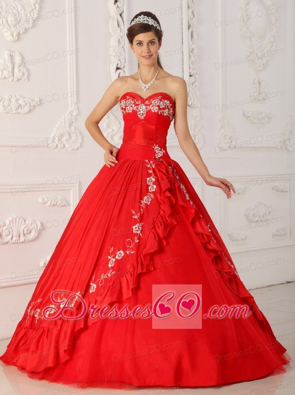 Red A-line / Princess Long Embroidery And Beading Quinceanera Dress
