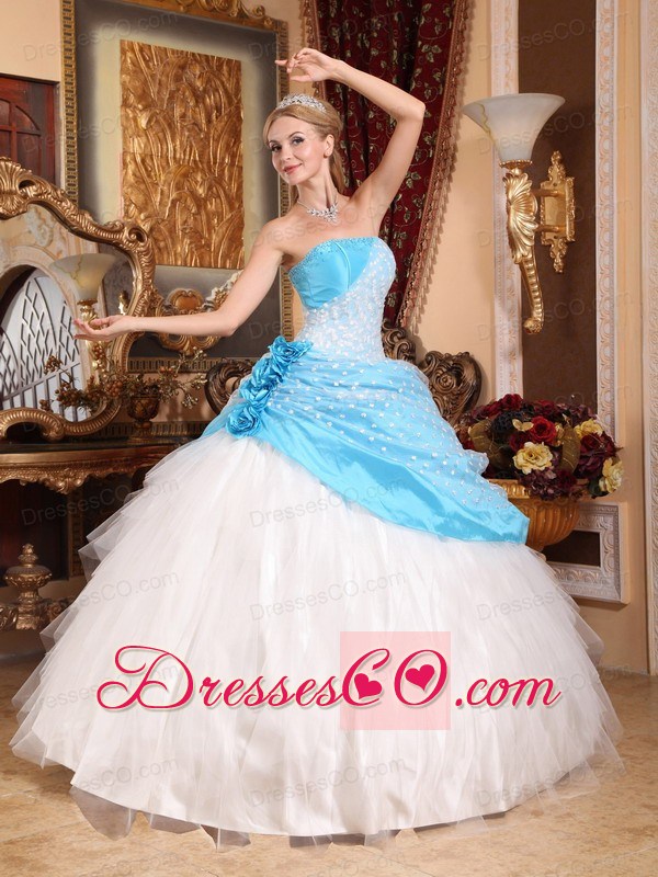 Beautiful Ball Gown Strapless Long Taffeta And Tulle Hand Made Flowers Quinceanera Dress