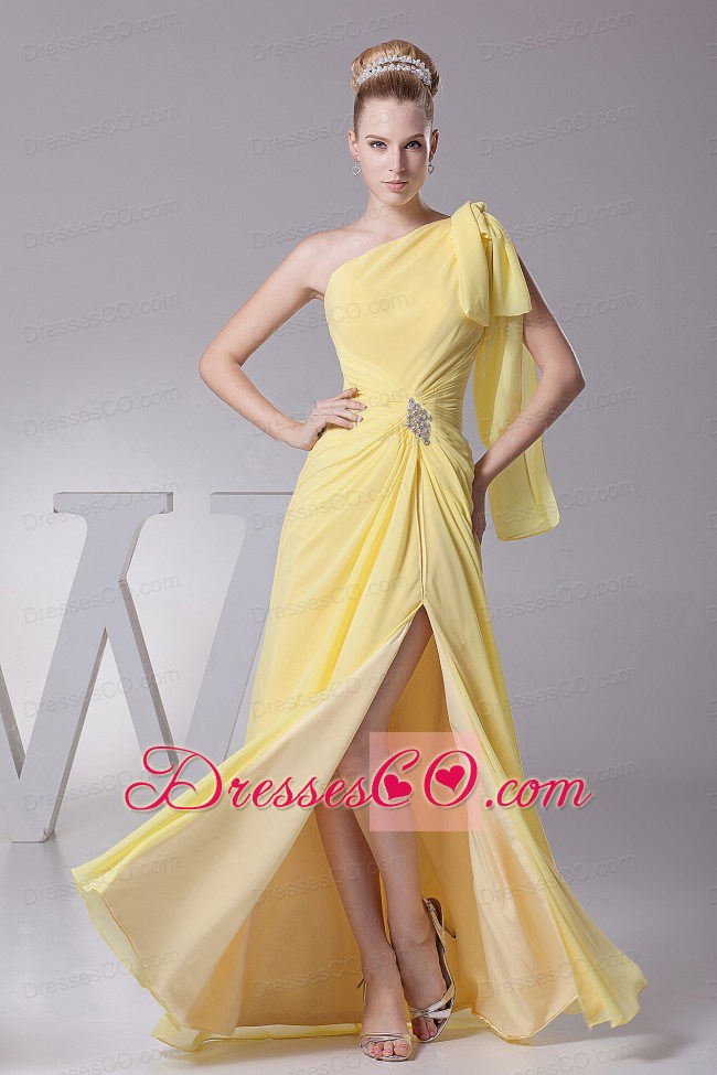 Light Yellow One Shoulder and High Silt For Prom Dress