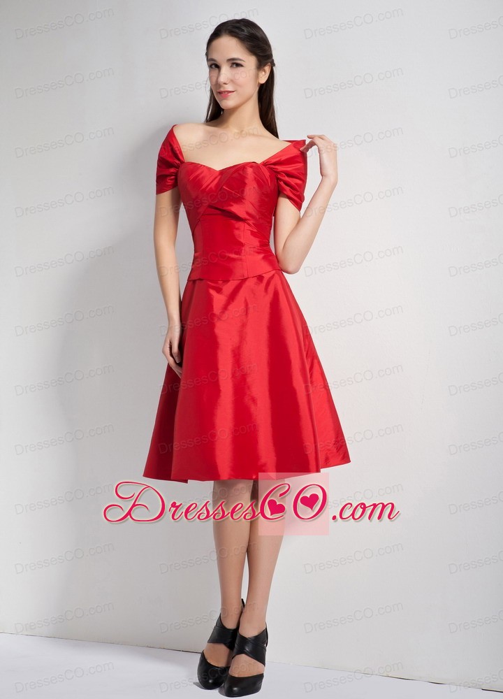 Red A-line Knee-legnth Taffeta Bridesmaid Dress