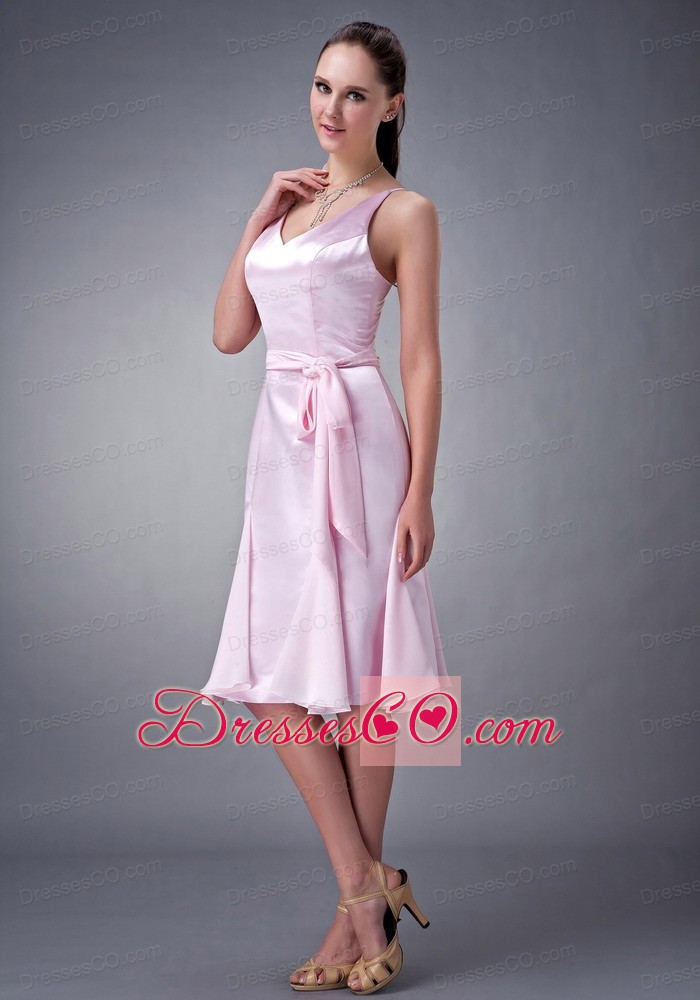 Baby Pink Column / Sheath V-neck Knee-length Chiffon Sash Bridesmaid Dress
