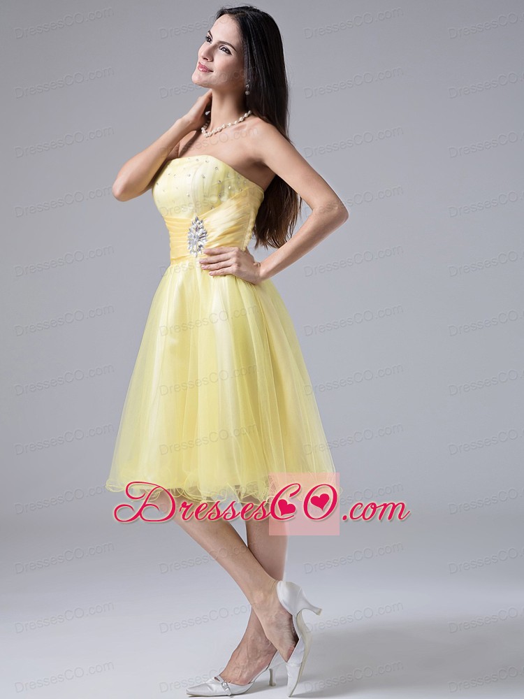 Light Yellow Sweet Prom Cocktail Dress With Beaded Decorate and Ruched Strapless Organza