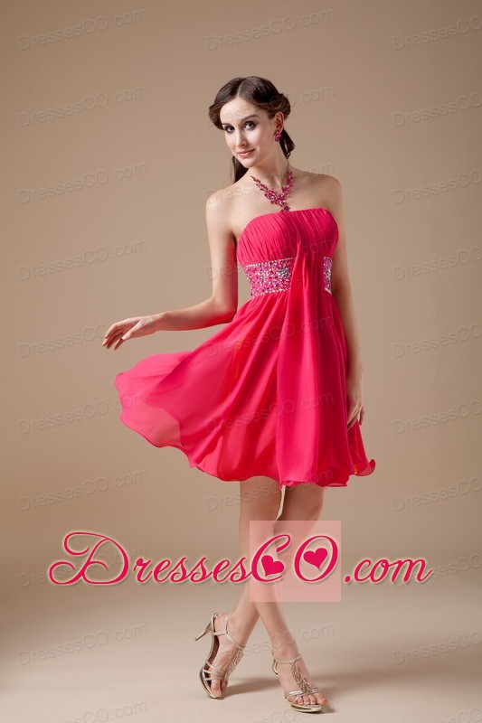 Luxurious Red Empire Strapless Short Prom Dress Chiffon Beading Mini-length