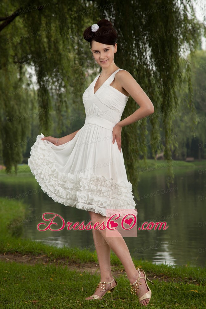 White Empire V-neck Prom / Homecoming Dress Chiffon Ruched Mini-length