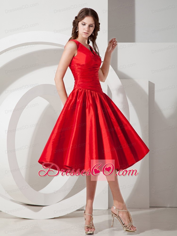 Sweet Red A-line / Princess V-neck Evening Dress Tea-length Taffeta