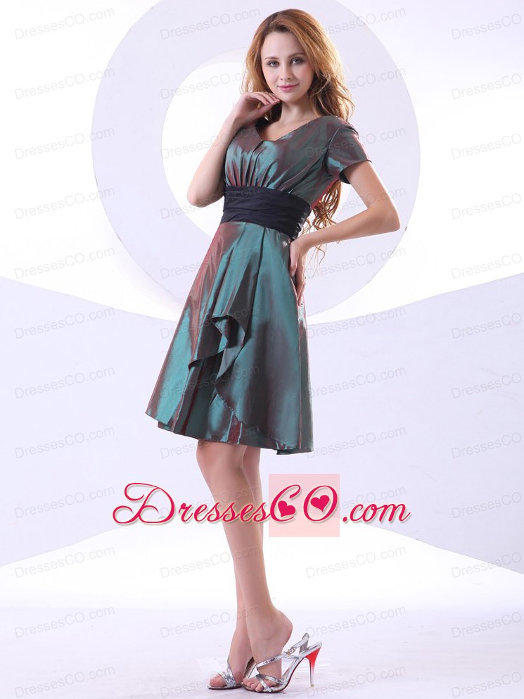 V-neck Knee-length Short Sleeves A-line Taffeta Prom Dress