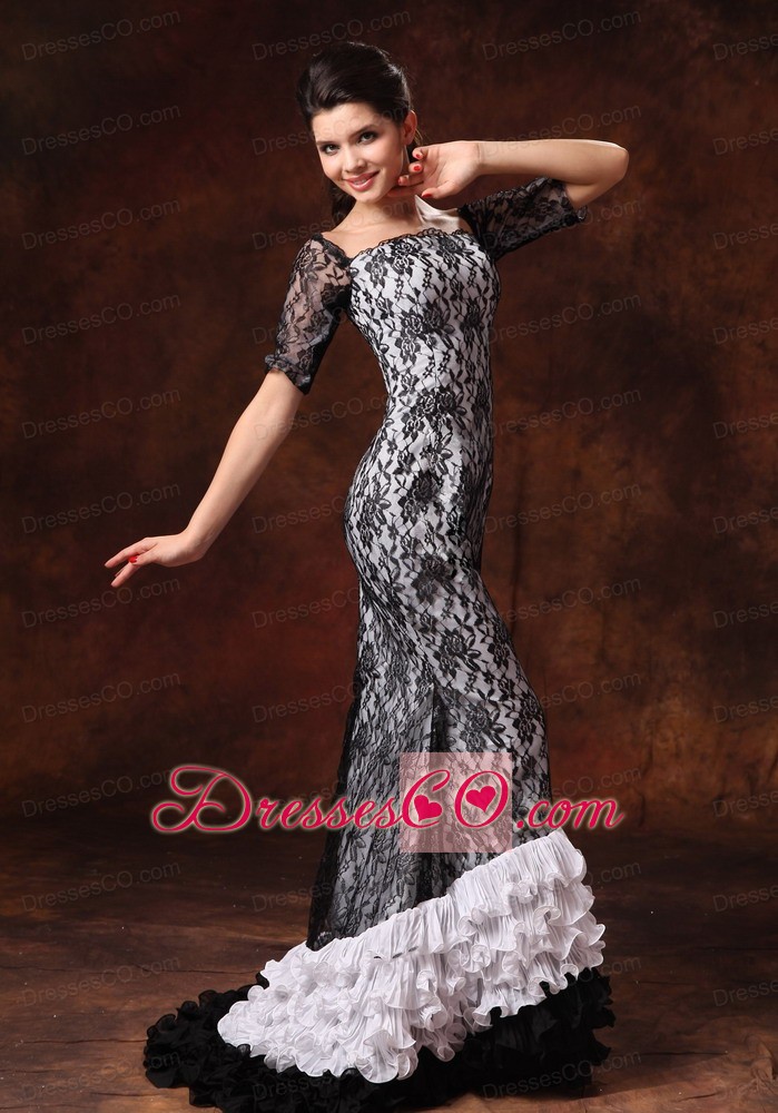 Half Sleeves Black And White Square Lace Brush Designer Prom Celebrity Gowns