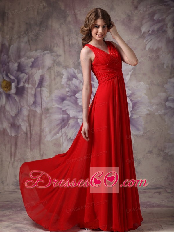 Exclusive Red Empire V-neck Evening Dress Chiffon Ruching and Beading Brush Train