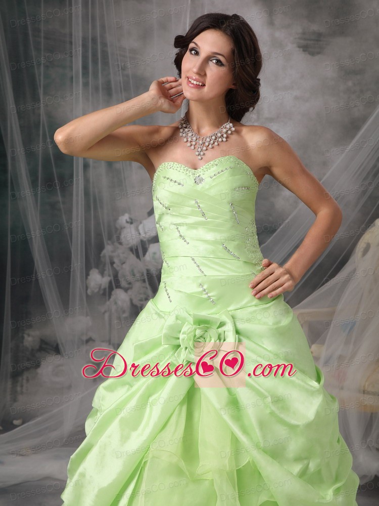 Yellow Green A-Line / Princess Prom Dress Taffeta Beading