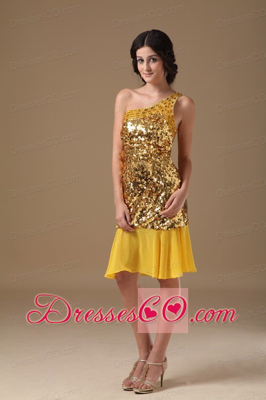 Gold Column One Shoulder Knee-length Sequin And Chiffon Beading Prom Dress