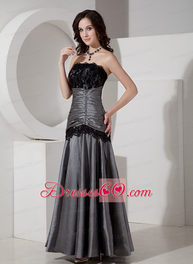 Elegant Grey Evening Dress A-line / Princess Strapless Taffeta Lace Long