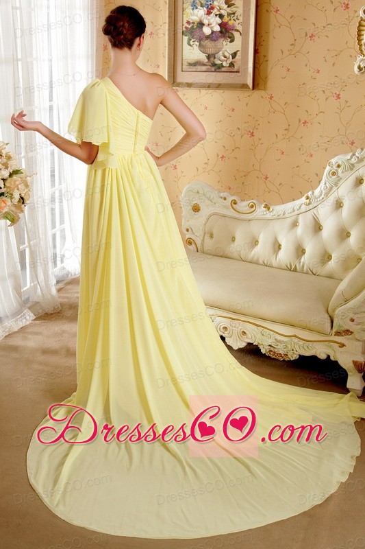 Yellow Column / Sheath One Shoulder Court Train Chiffon Beading and Ruching Prom / Evening Dress