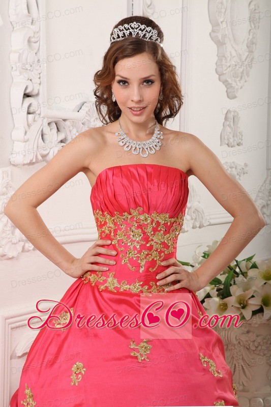 Red A-line Strapless Long Taffeta Beading And Appliques Quinceanera Dress