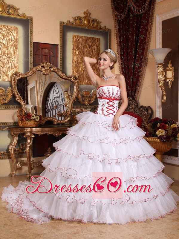 White Ball Gown Strapless Detachable Train Organza Appliques Quinceanera Dress