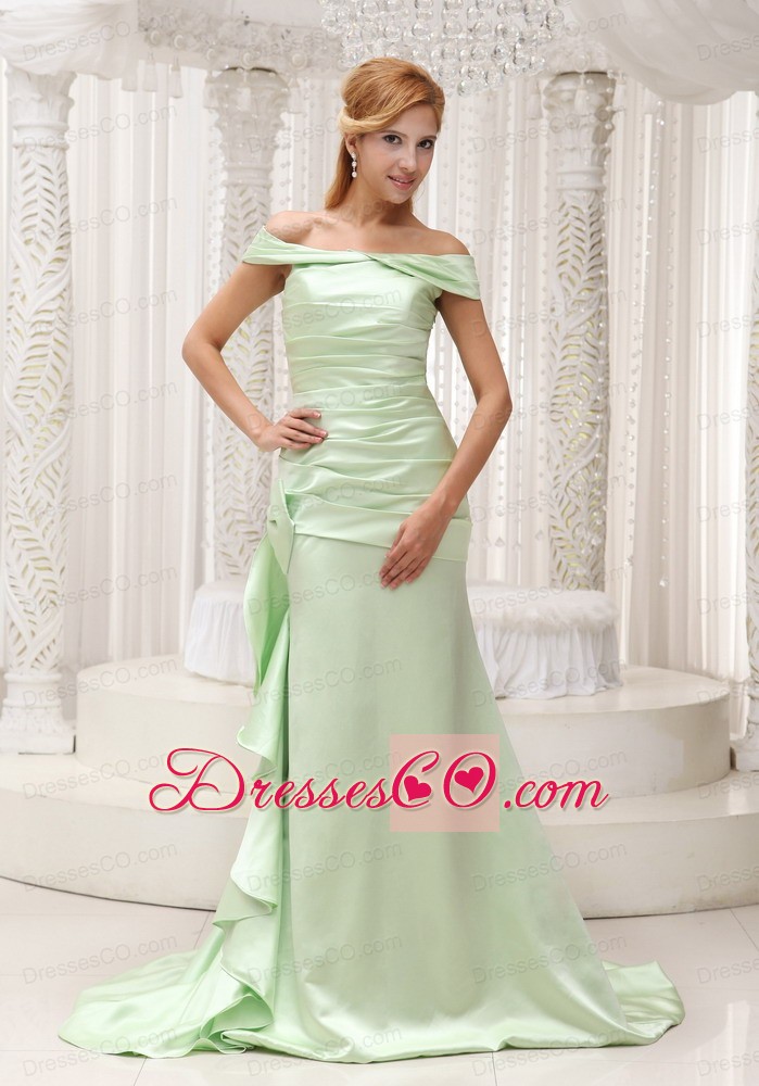 Off The Shoulder Yellow Green Mother Of The Bride Dress For Taffeta and Brush Train