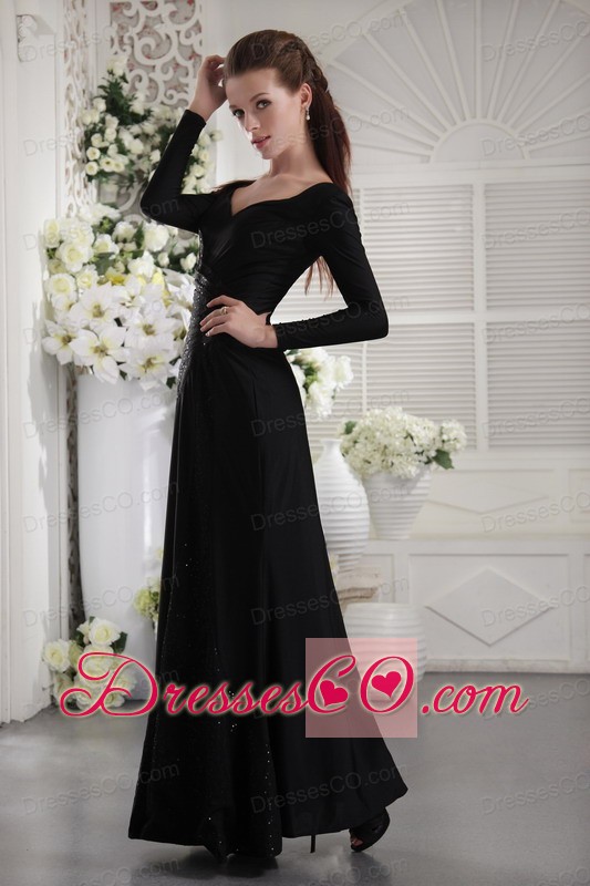 Black Column V-neck Long Sleeves Long Taffeta Ruching Mother Of The Bride Dress