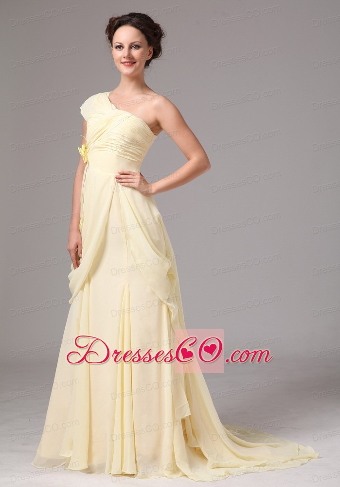 One Shoulder Hand Made Flower Chiffon Brush Train For Light Yellow Mother Of The Bride Dress